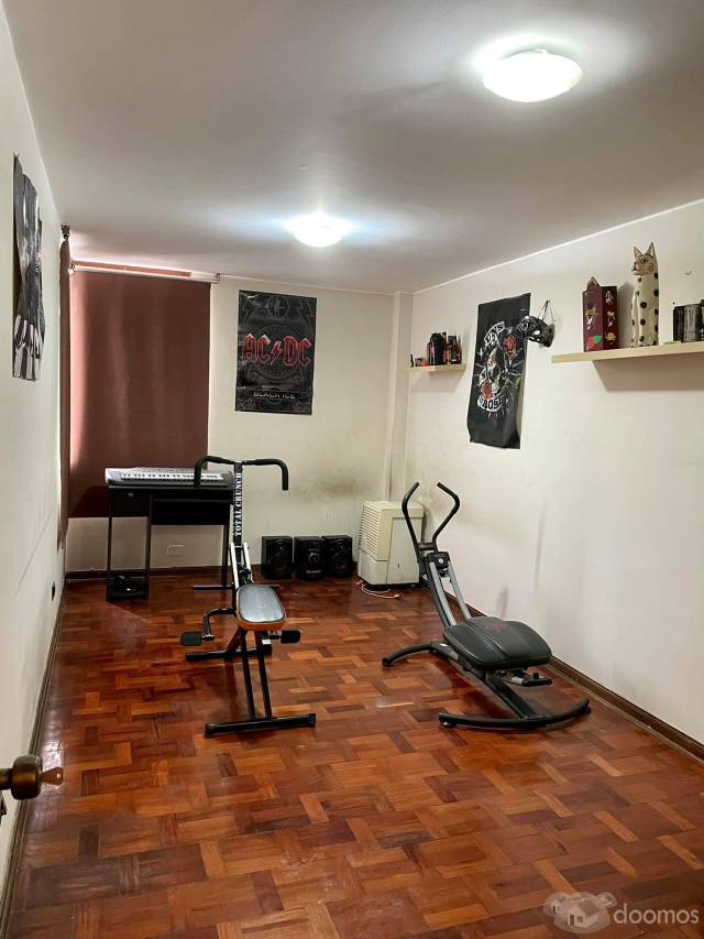 VENTA DE LINDA CASA EN SURCO