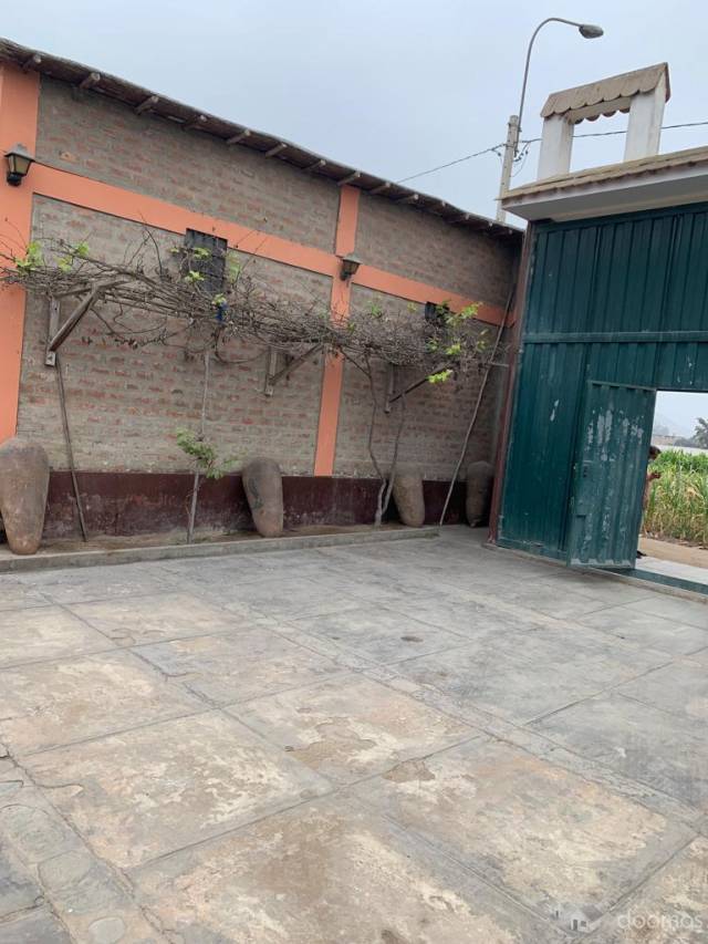 SE VENDE TERRENO CON INSTALACIONES EN PACHACAMAC