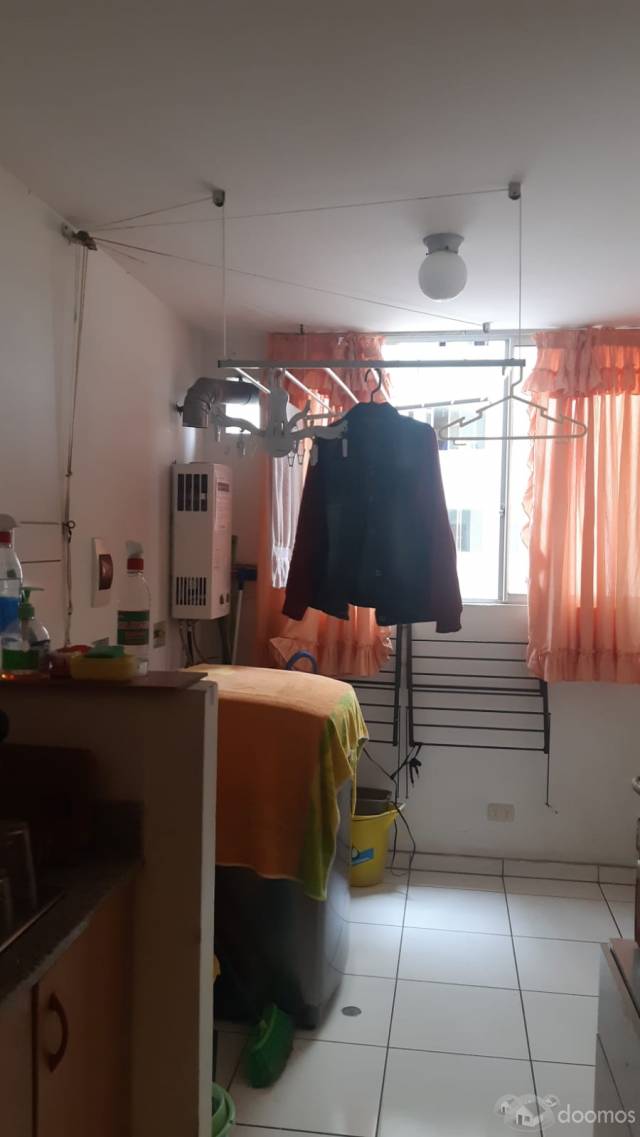 Alquilo amplia habitación en departamento