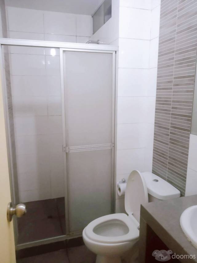 DEPARTAMENTO TOTALMENTE AMOBLADO FRENTE AL PARQUE, ZONA RESIDENCIAL DE SURQUILLO (CERCA A AV. PRINCIPAL) EN ALQUILER -SIN COCHERA- 2250 S/