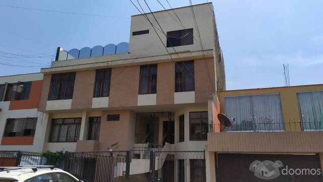 VENTA DPTO TRIPLEX URB STA RAQUEL LA MOLINA