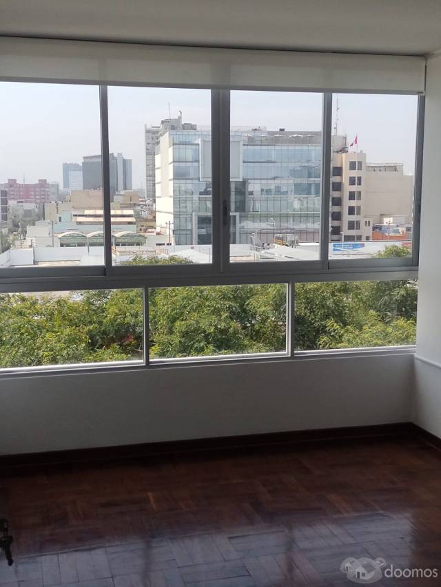 MIRAFLORES AV. AREQUIPA, VENDO DEPARTAMENTO