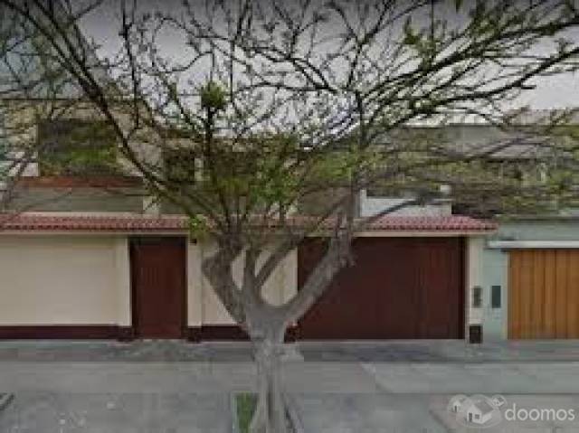 Venta casa como terreno San Isidro