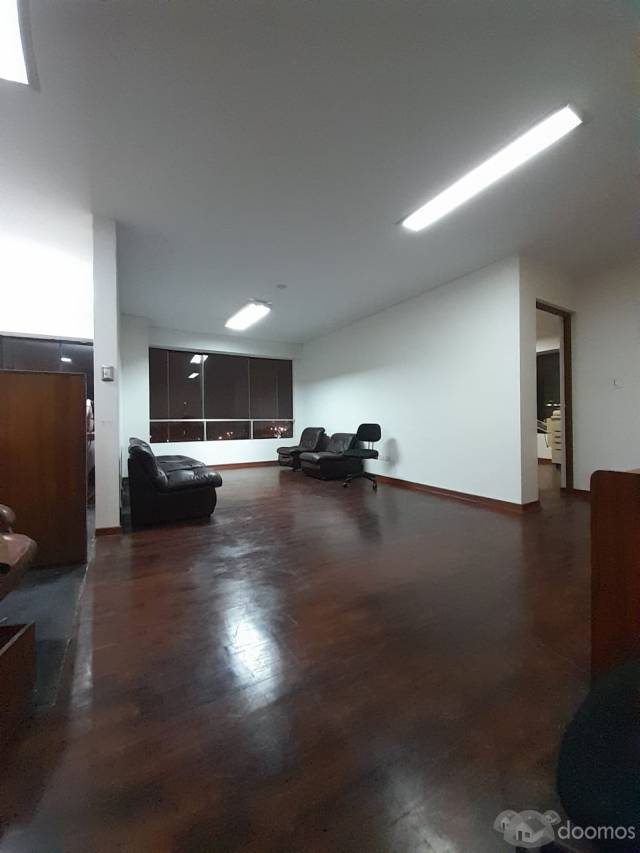 Se vende o se alquila departamento/oficina ubicado entre Jr. Tarma y la Av. Willson, buena ubicación