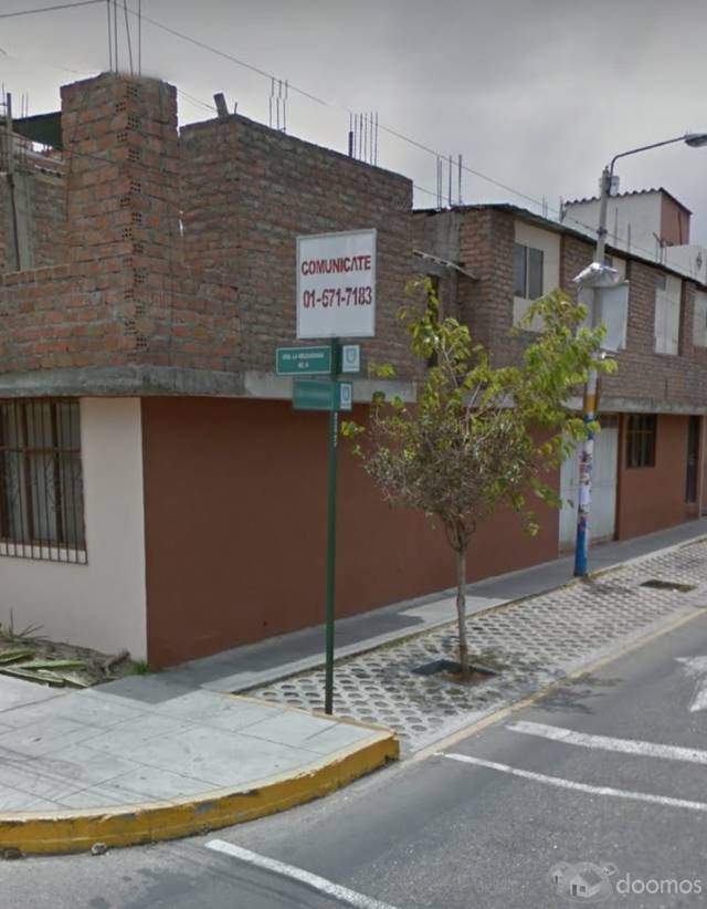 Vendo como casa o como terreno con excelente ubicación