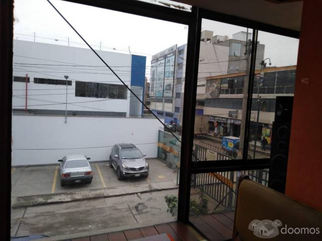 Venta de Local Comercial en San Juan de Miraflores Maximiliano Carranza