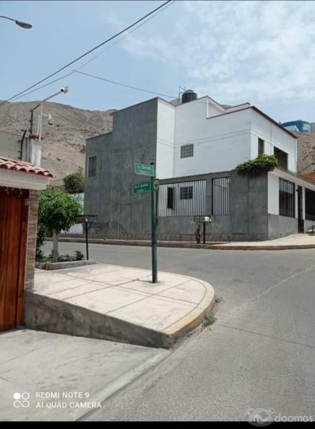 SE VENDE TERRENO EN LA MOLINA