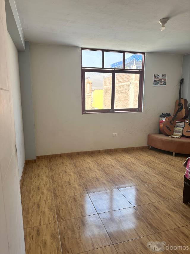 VENTA DE CASA 90,000 DOLARES DE 177 mt2 DE 3 PISOS