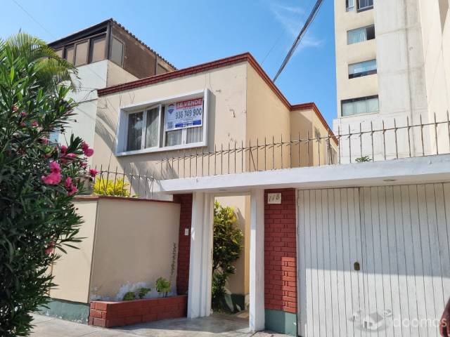 Se vende linda casa en Costa de Sur - Chorrillos