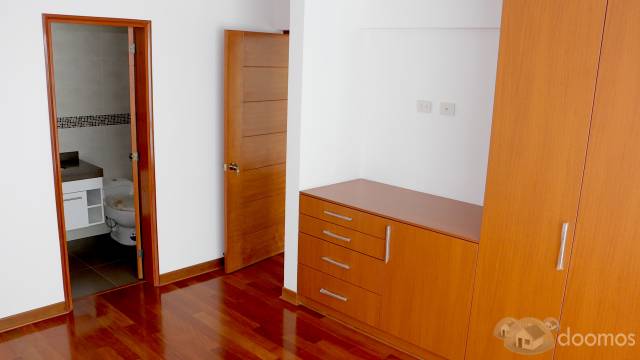 Casa en Condominio en Venta en Monterrico Surco de Estreno