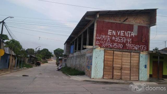 esta en una zona cerca de la ciudad de iquitos