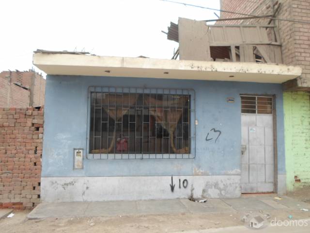 SE VENDE CASA 90m2 EN HUAYCÁN – ZONA “E”