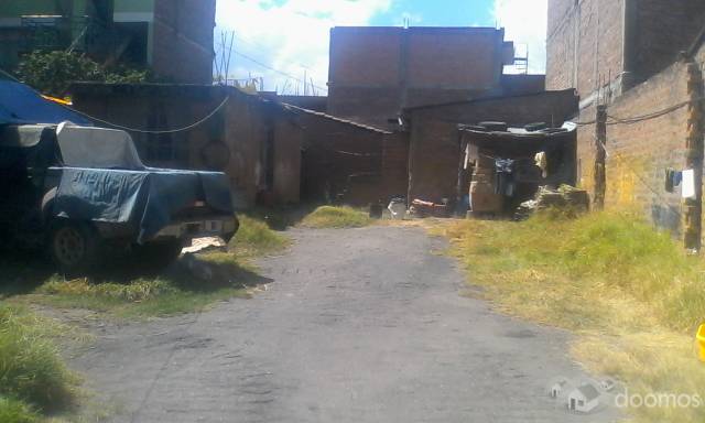 VENDO VIVIENDA COMO TERRENO EN PIOPATA - EL TAMBO - HUANCAYO