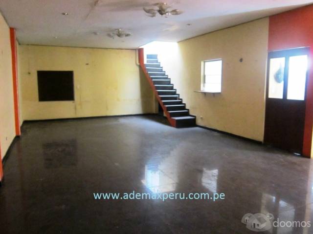 Vendo Local Comercial como terreno 200m2, parametros 7 pisos, en Habich, SMP