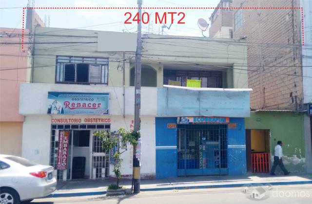 ¡OPORTUNIDAD! Zona Comercial CASA 2 PISOS CERCADO DE TACNA a pasos de Feria Polvos Rosados