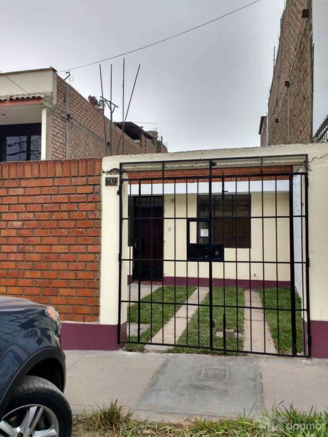 SE VENDE LINDA CASA en el distrito de San Juan de Lurigancho