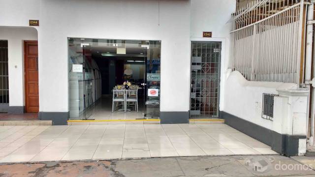 ALQUILO LOCAL COMERCIAL DE 128 m2