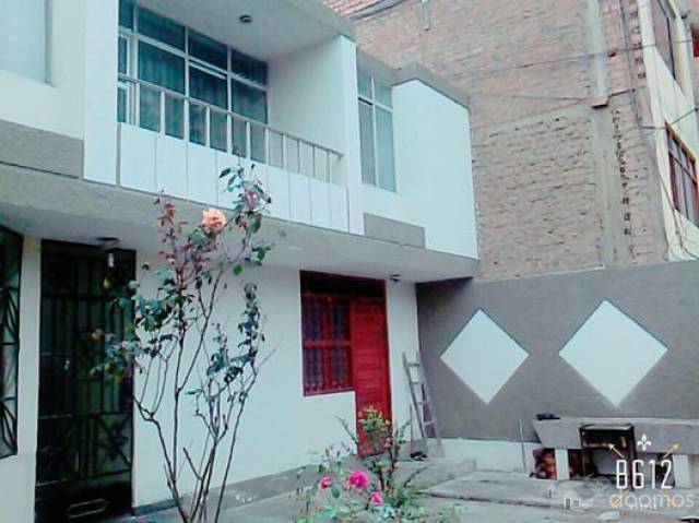 ALQUILER DE CASA EN ZONA RESIDENCIAL