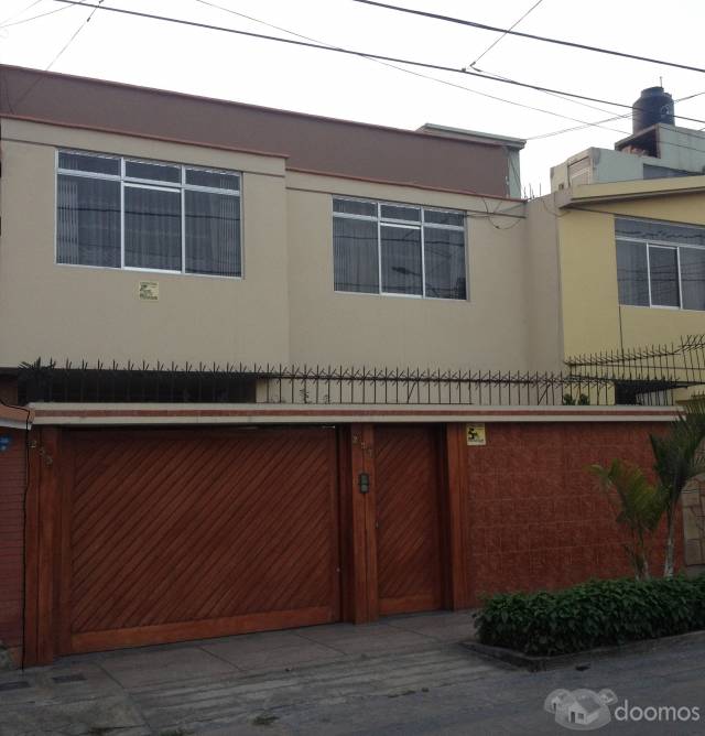 VENDO CASA EN LINDA ZONA