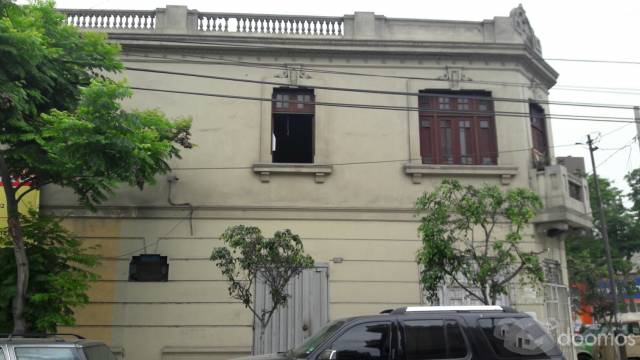 VENDO PROPIEDAD COMO TERRENO, EXCELENTE UBICACION MUY CERCA DE LINCE Y SAN ISIDRO