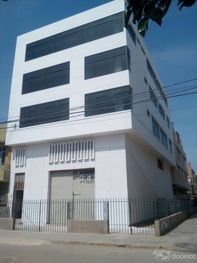 VENTA EDIFICIO DE OFICINAS Y LOCAL COMERCIAL EN CHICLAYO