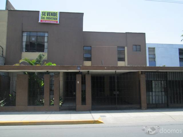 VENTA DE CASA PRECIO DE OCASIÓN - AV. TOMÁS MARSANO - URB. VISTA ALEGRE - SURCO