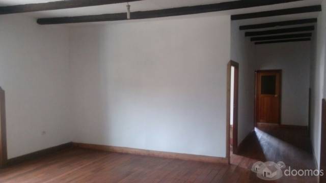 ESPACIO PARA OFICINA EN ALQUILER - CALLE PRINCIPAL DE CHACHAPOYAS (90 M2)