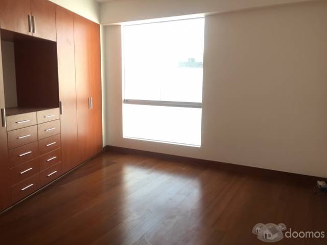 DEPARTAMENTO FRENTE A PARQUE EN SURCO