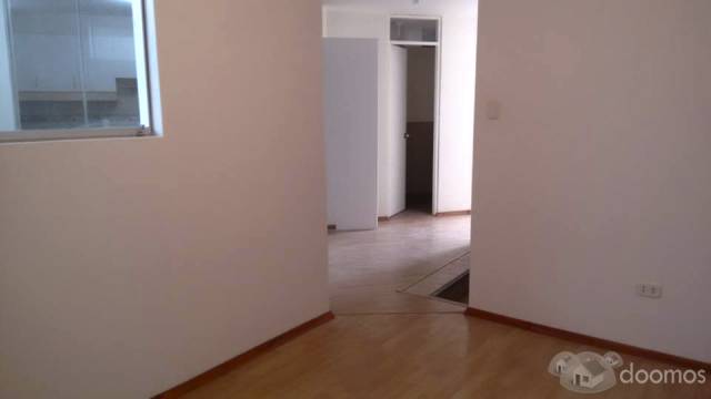 VENDO DEPARTAMENTO EN URB. LAS LOMAS DE LA MOLINA