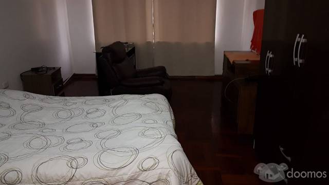 CASA EN VENTA 2 PISOS MÁS AZOTEA