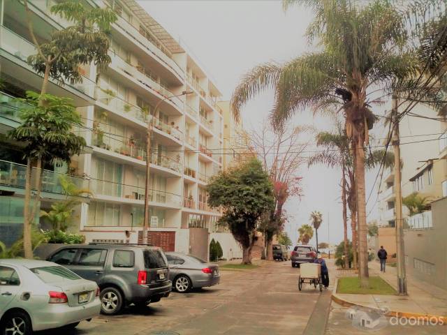 Beautiful apartment with sea view / Bello departamento con vista al mar