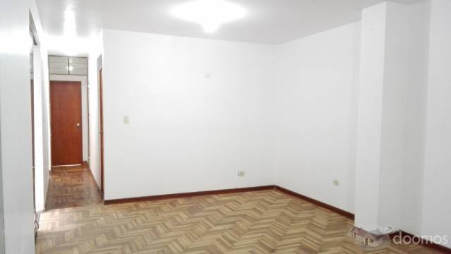 Venta departamento en Comas + Aires