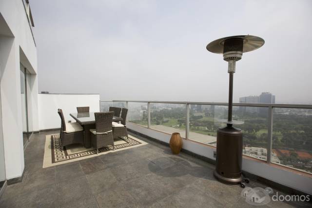 ESPECTACULAR PENTHOUSE CON VISTA PANORAMICA AL GOLF