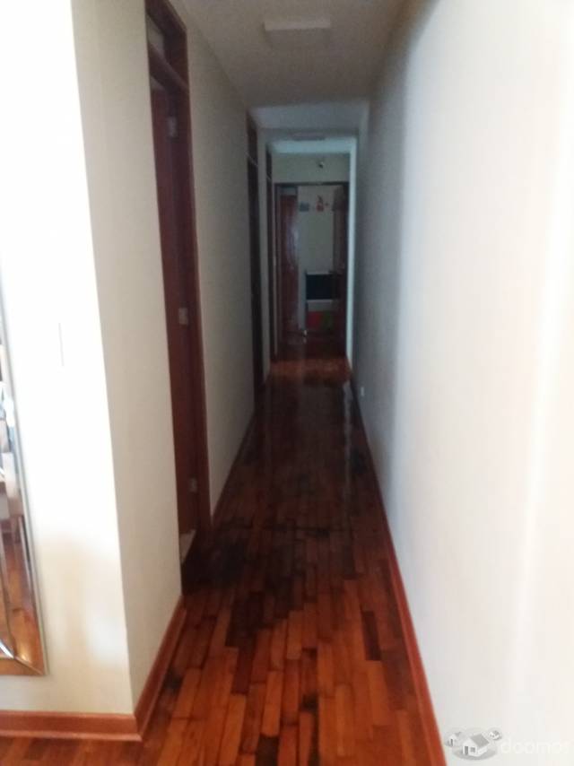 Vendo hermoso departamento Surco urbanización la Virreyna zona muy residencial