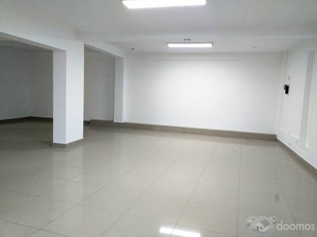 ALQUILO LOCAL COMERCIAL 100m2 EXCELENTE UBICACION