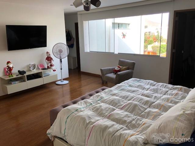 VENDO PENTHOUSE CHACARILLA, JR. MONTECARMELO