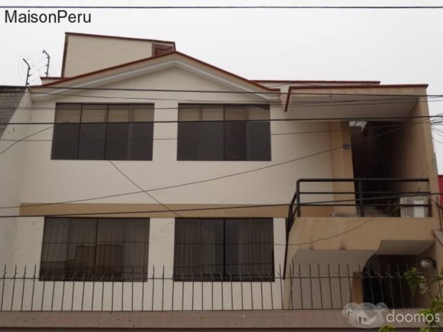 Vendo Departamento 109 M2 3 Dorm. La Molina (Ref: 465)