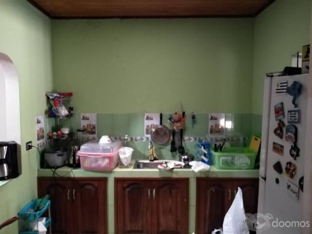 VENDO CASA 400MT2 - ZONA URBANA - IQUITOS