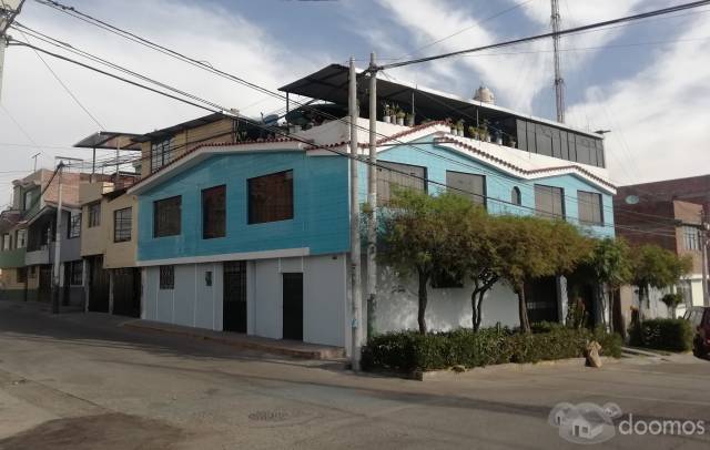 CASA EN VENTA DE 3 PISOS ZONA TRANQUILA - 170.99 M2 - ALTO SELVA ALEGRE