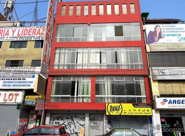 Venta Edificio de 5 pisos San Juan de Lurigancho