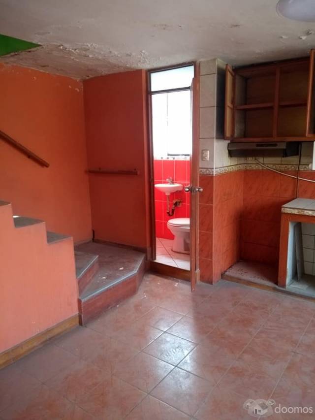 vendo casa 3 pisos en aplao 260,000 soles